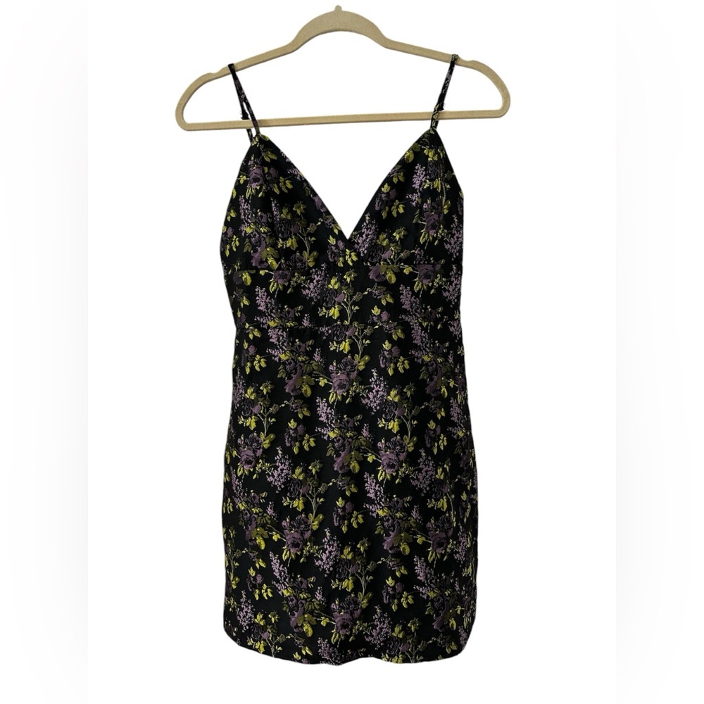 EUC Lulu’s jacquard floral mini dress